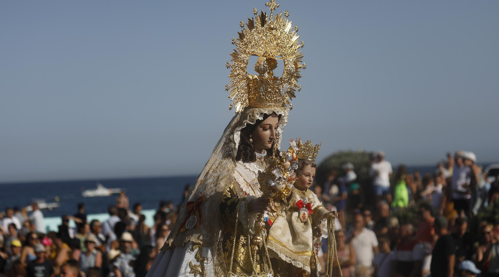 Procesión de la Virgen del Carmen de la iglesia de la Atunara en La Línea