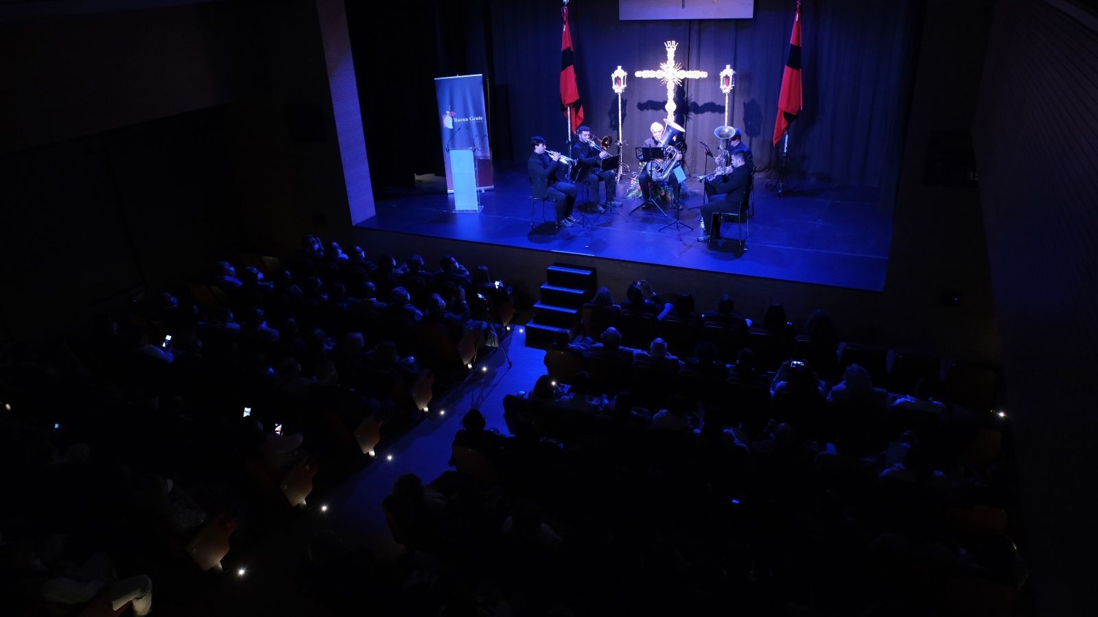 El Teatro Cajasol registró un lleno absoluto en la final.