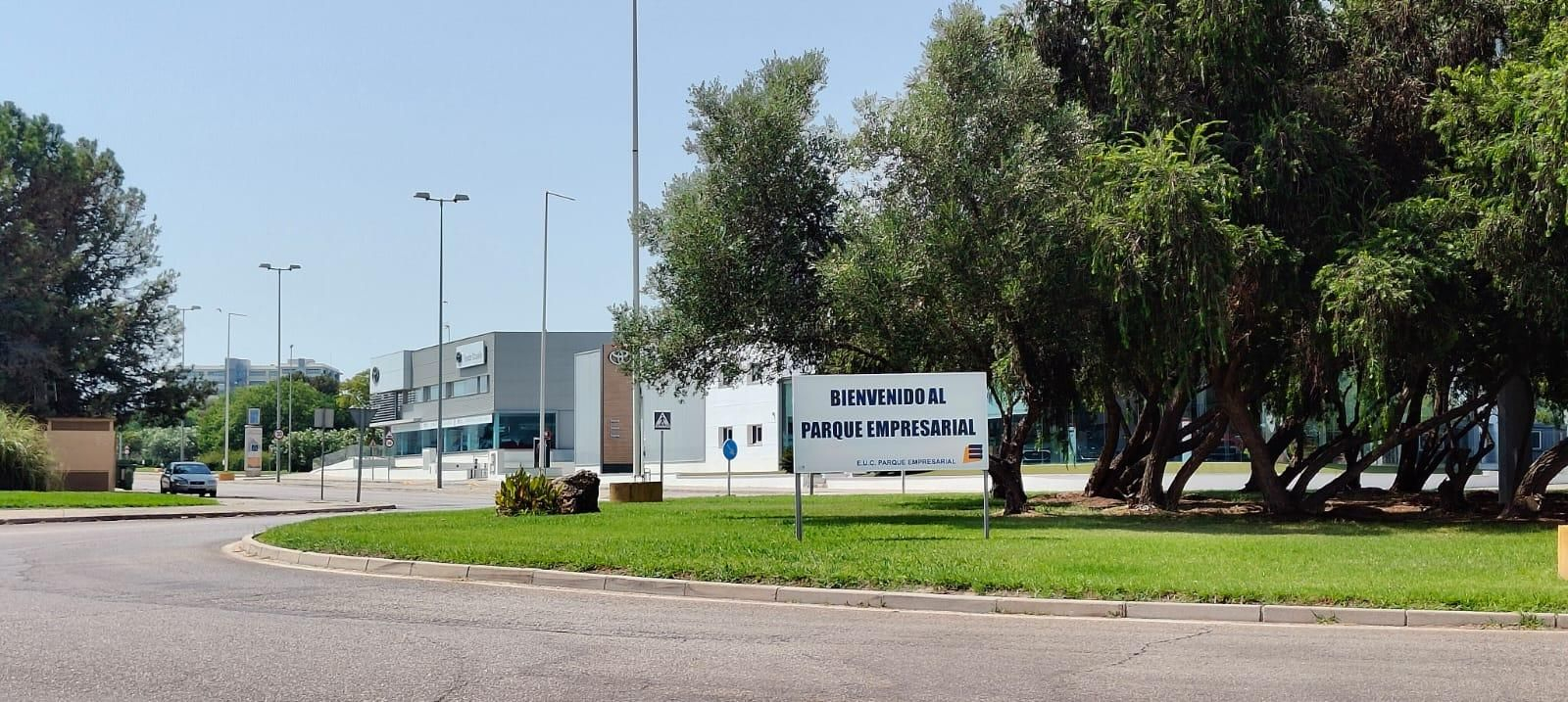Acceso al Parque Empresarial de Jerez.