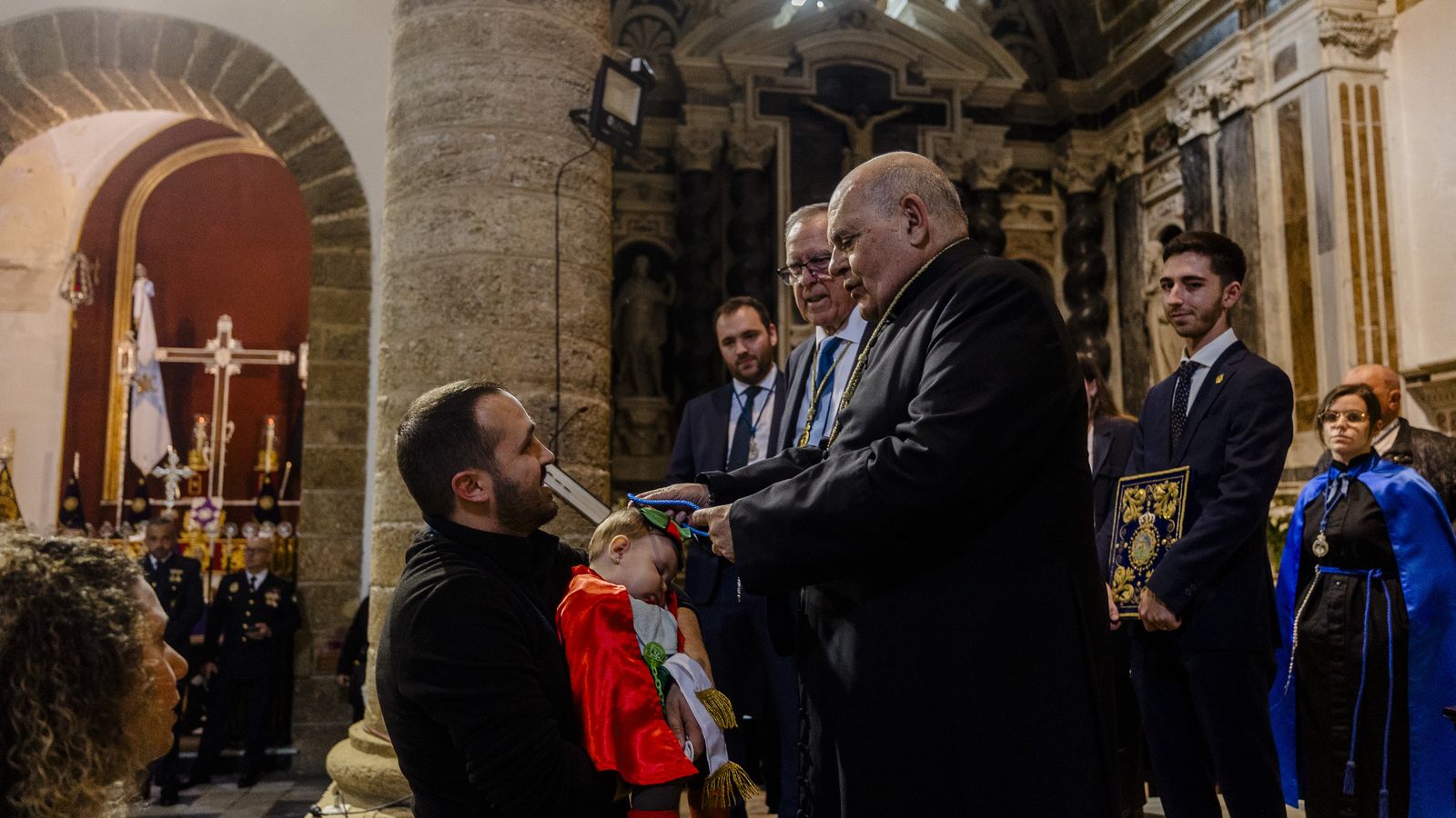 Las imágenes de la cofradía de Las Aguas este Miércoles Santo en la Semana Santa de Cádiz de 2024