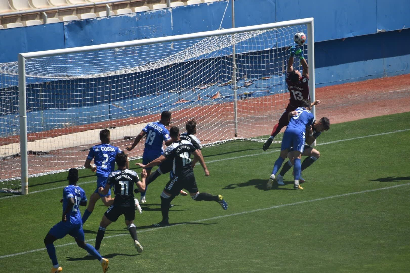 Una imagen de un momento del encuentro en el Artés Carrasco.