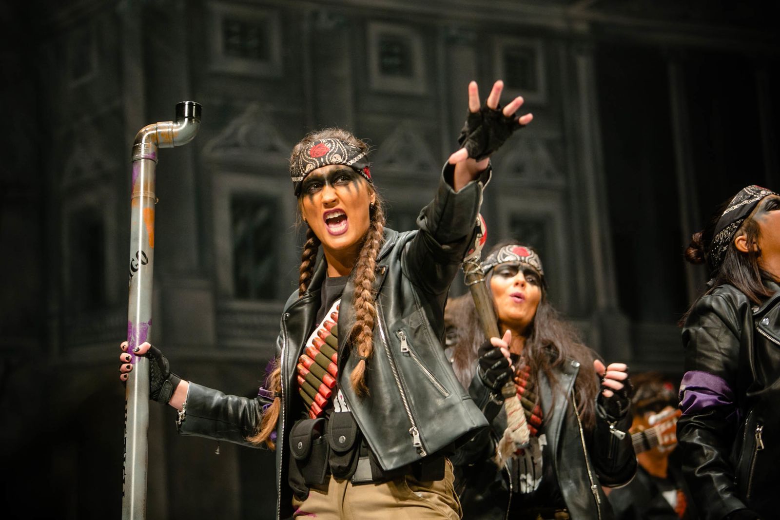 Actuación de la comparsa "La castigadora"