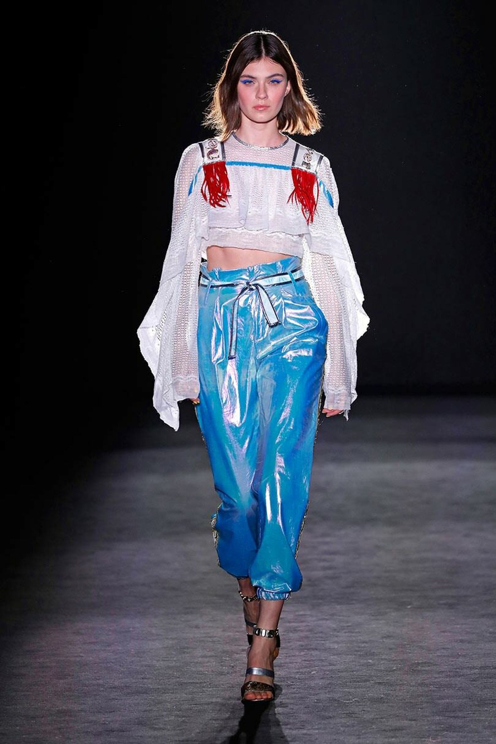 Uno de los estilismos propuestos por Custo en la '080'.