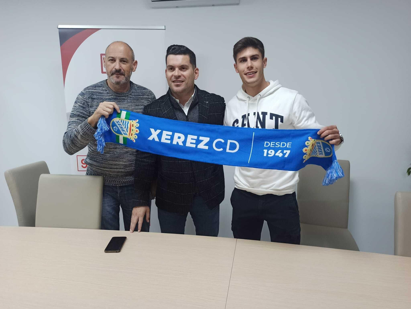 Álex de Rueda, en su presentación como jugador azulino el pasado mes de enero.