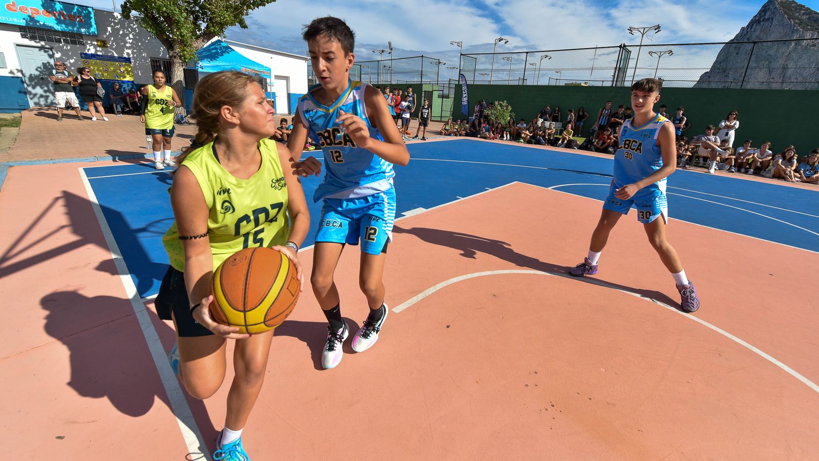 Las fotos del III torneo de baloncesto 3x3 de La Línea
