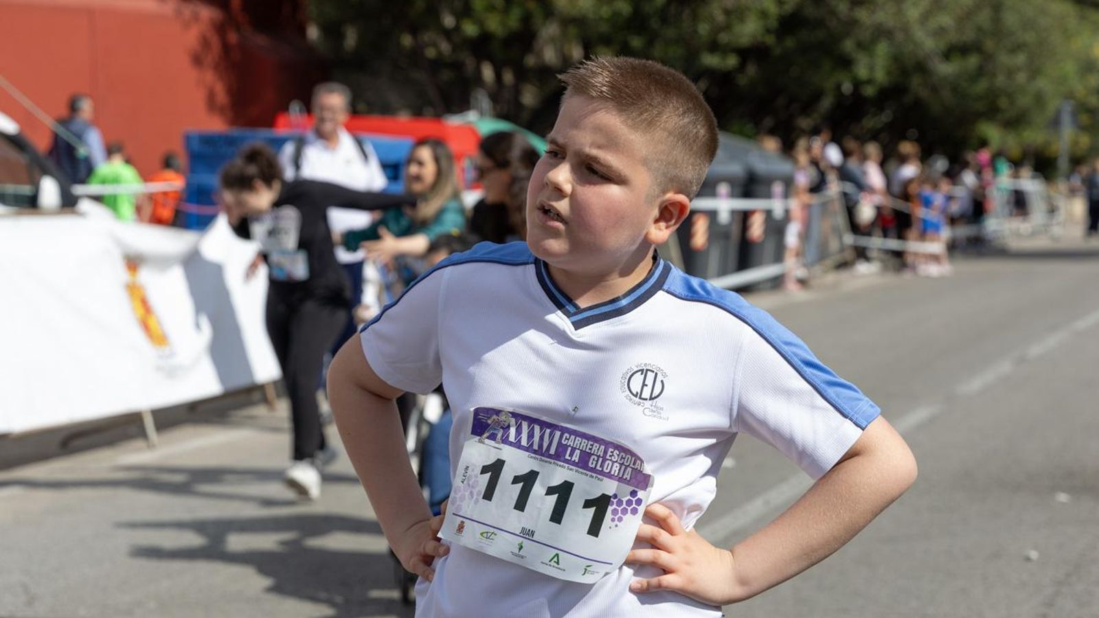 La carrera escolar de “La Gloria” que aúna inclusión y solidaridad, en imágenes