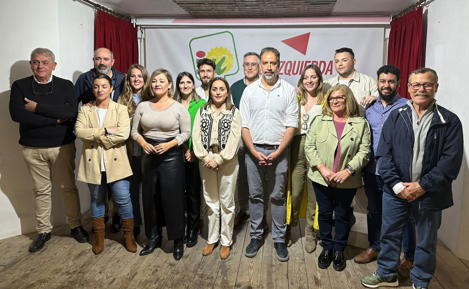 Los integrantes de la lista electoral de IU de Trebujena para los comicios municipales del 28 de mayo.