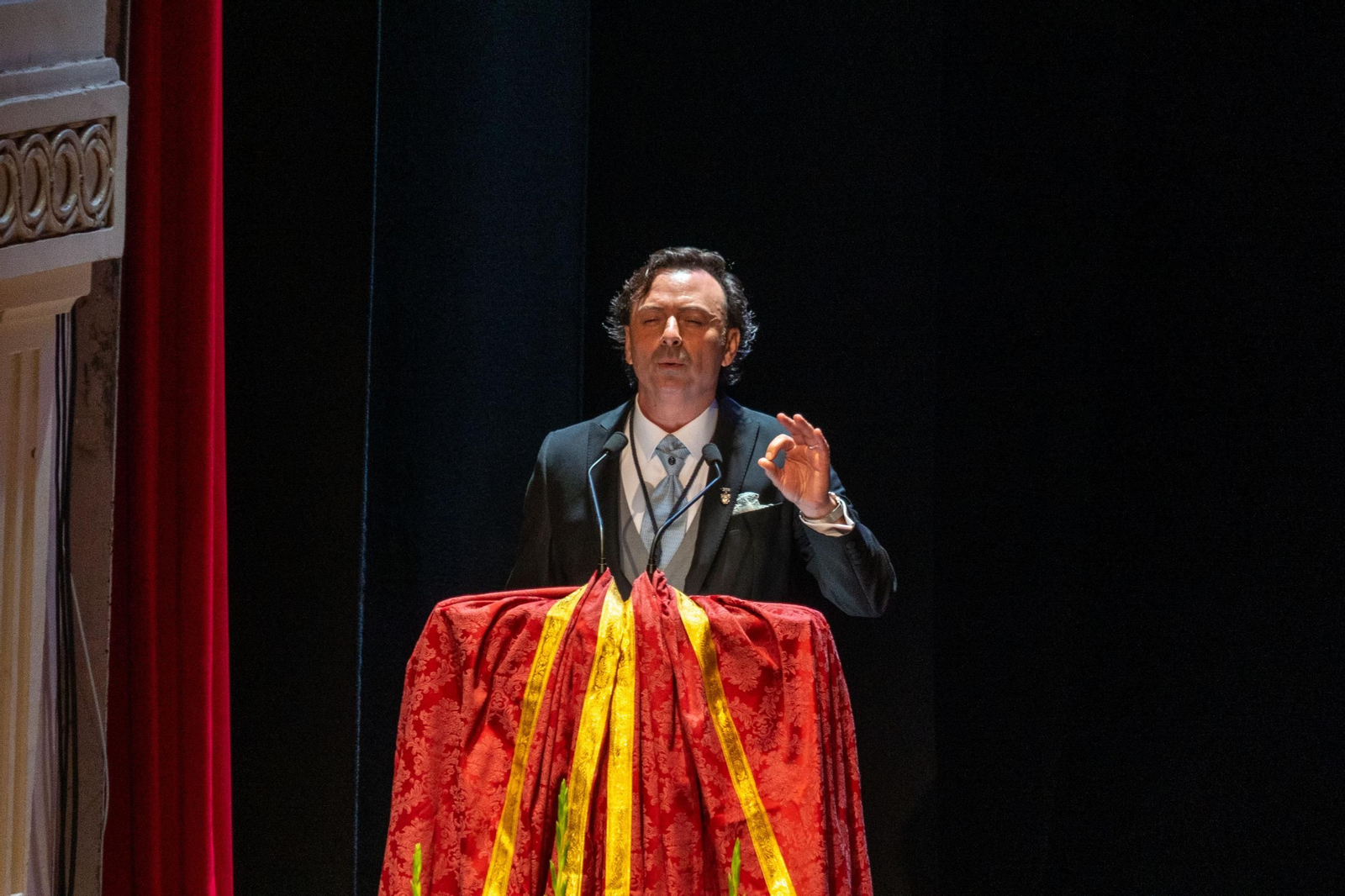 Imágenes del Pregón de la Semana Santa de Huelva 2025, a cargo de Fernando Romero