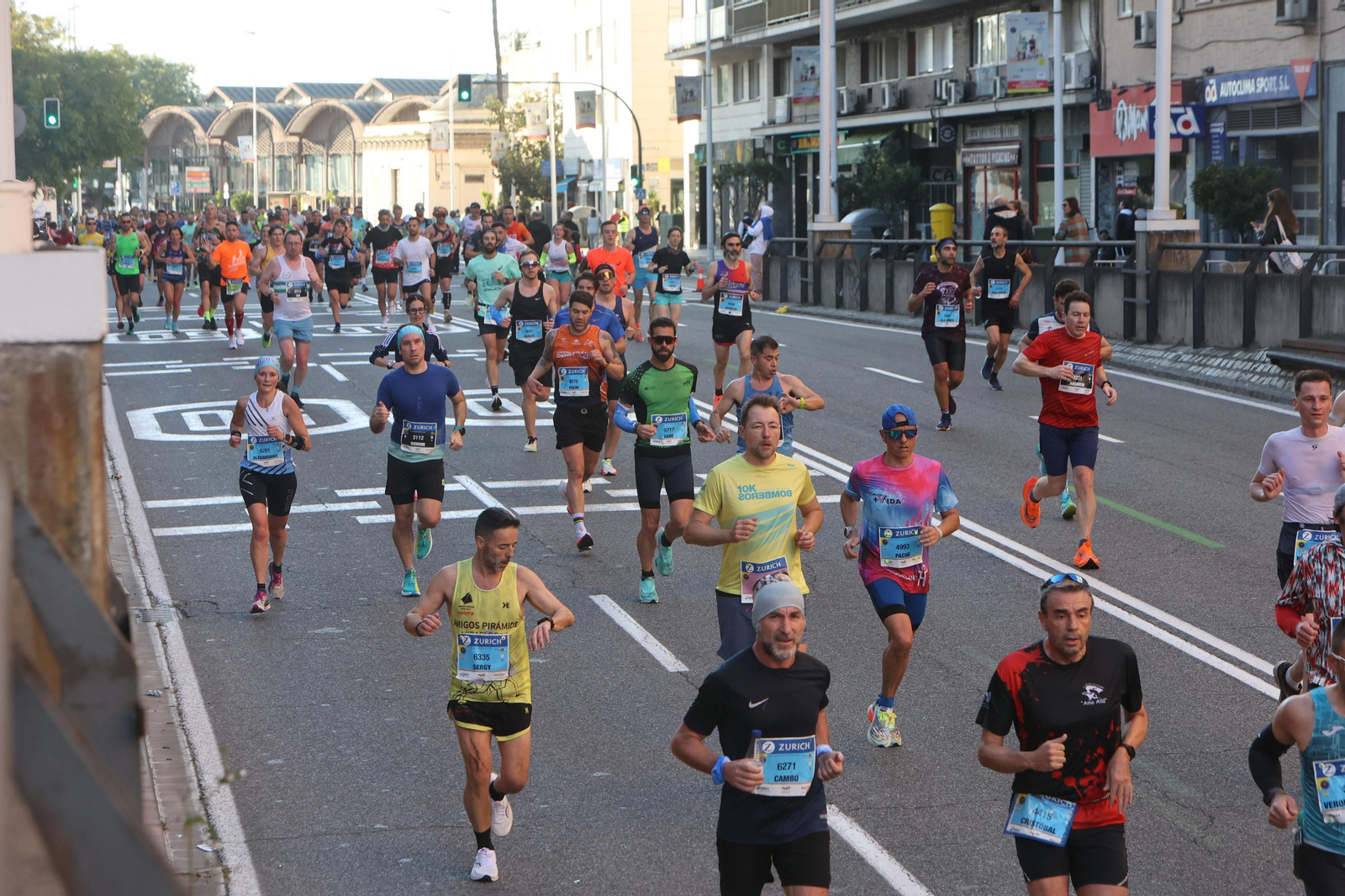 Búscate en la Zurich maratón de Sevilla
