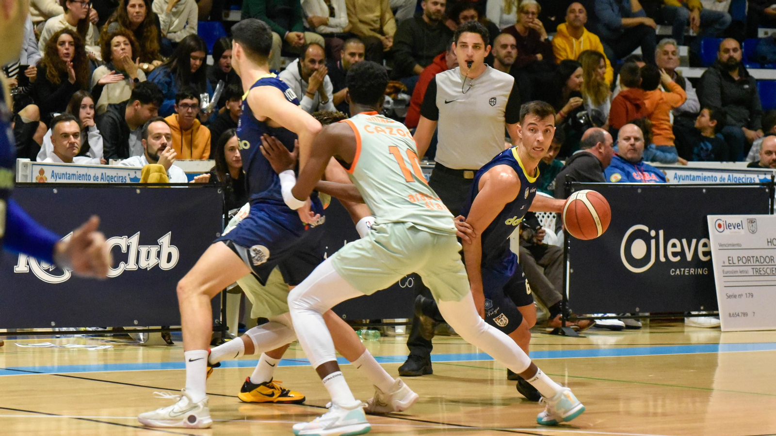 Las fotos del Udea Algeciras - Baskonia B