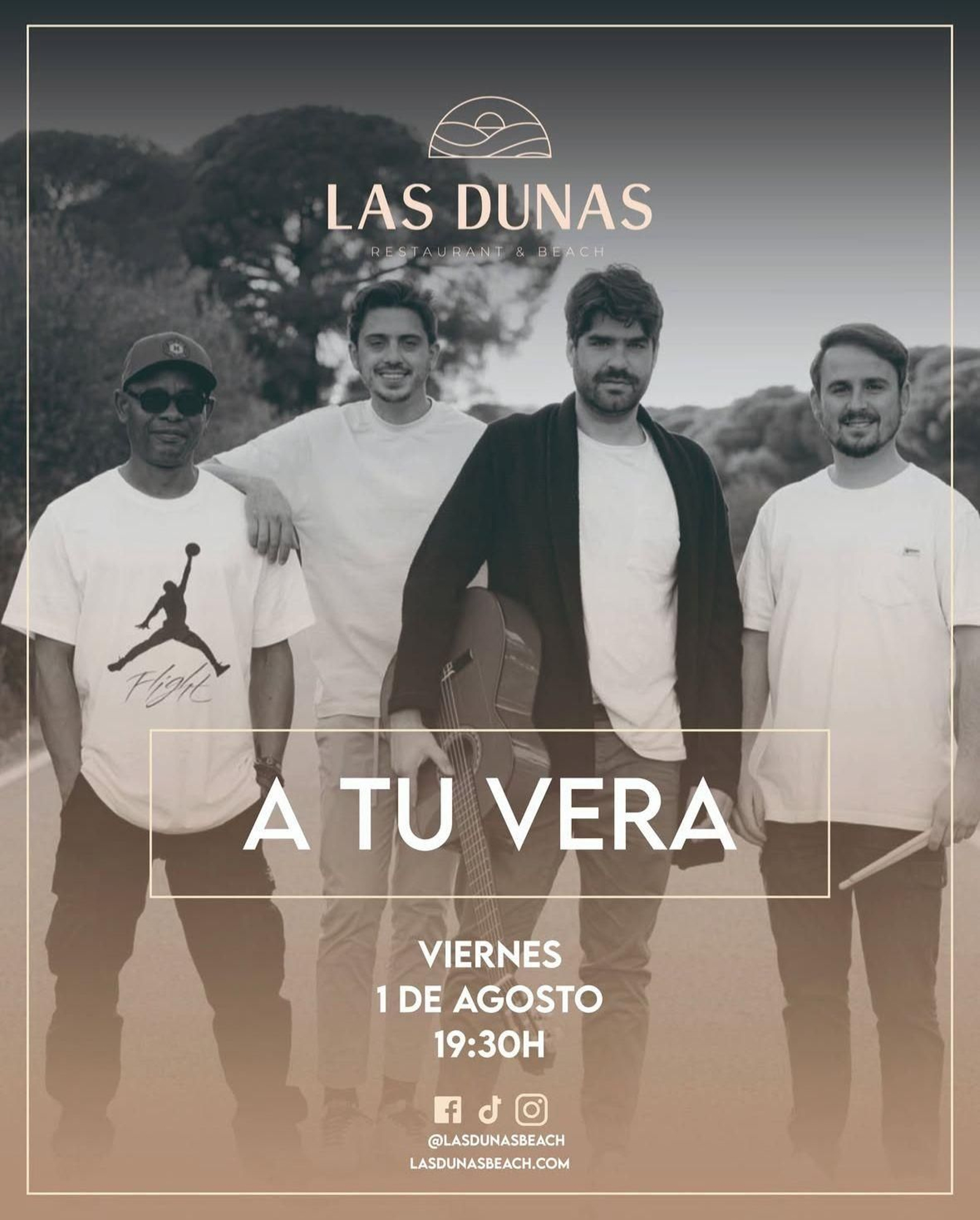 A tu vera, en Las Dunas Beach. Rota..jpeg
