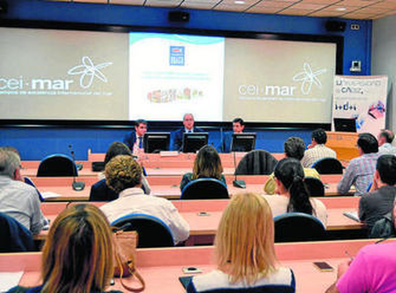 Un momento de la conferencia, ayer.