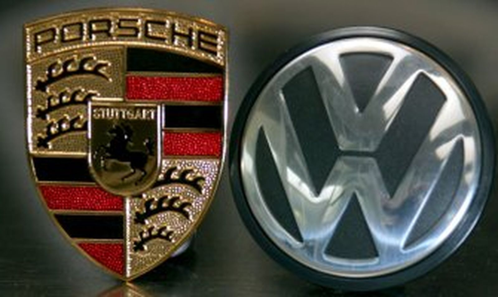 Porsche venderá acciones de Volkswagen para reducir su precio en Bolsa