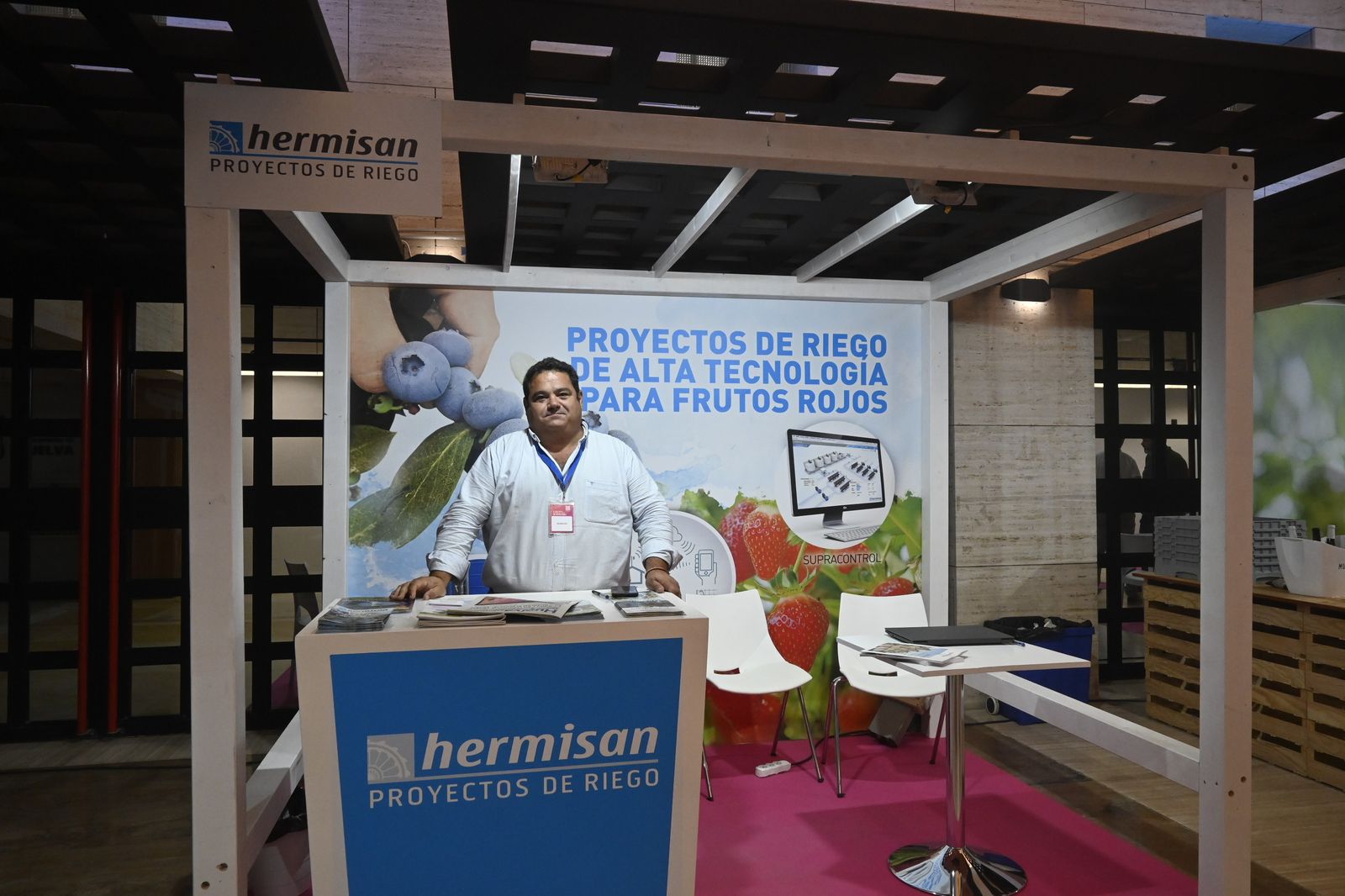 Los Stands participantes en el 8º Congreso Internacional de Frutos Rojos en Huelva