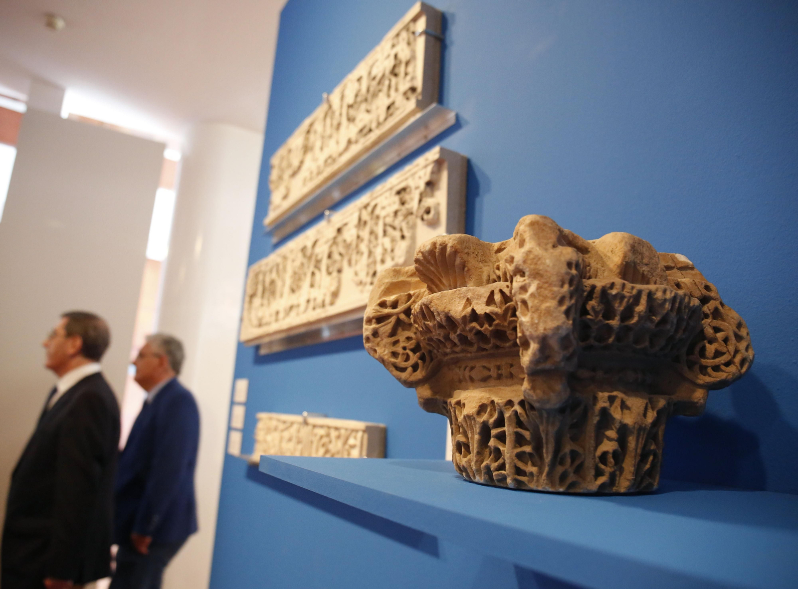 Capiteles y frisos mediavales, en la exposición del Mupam.