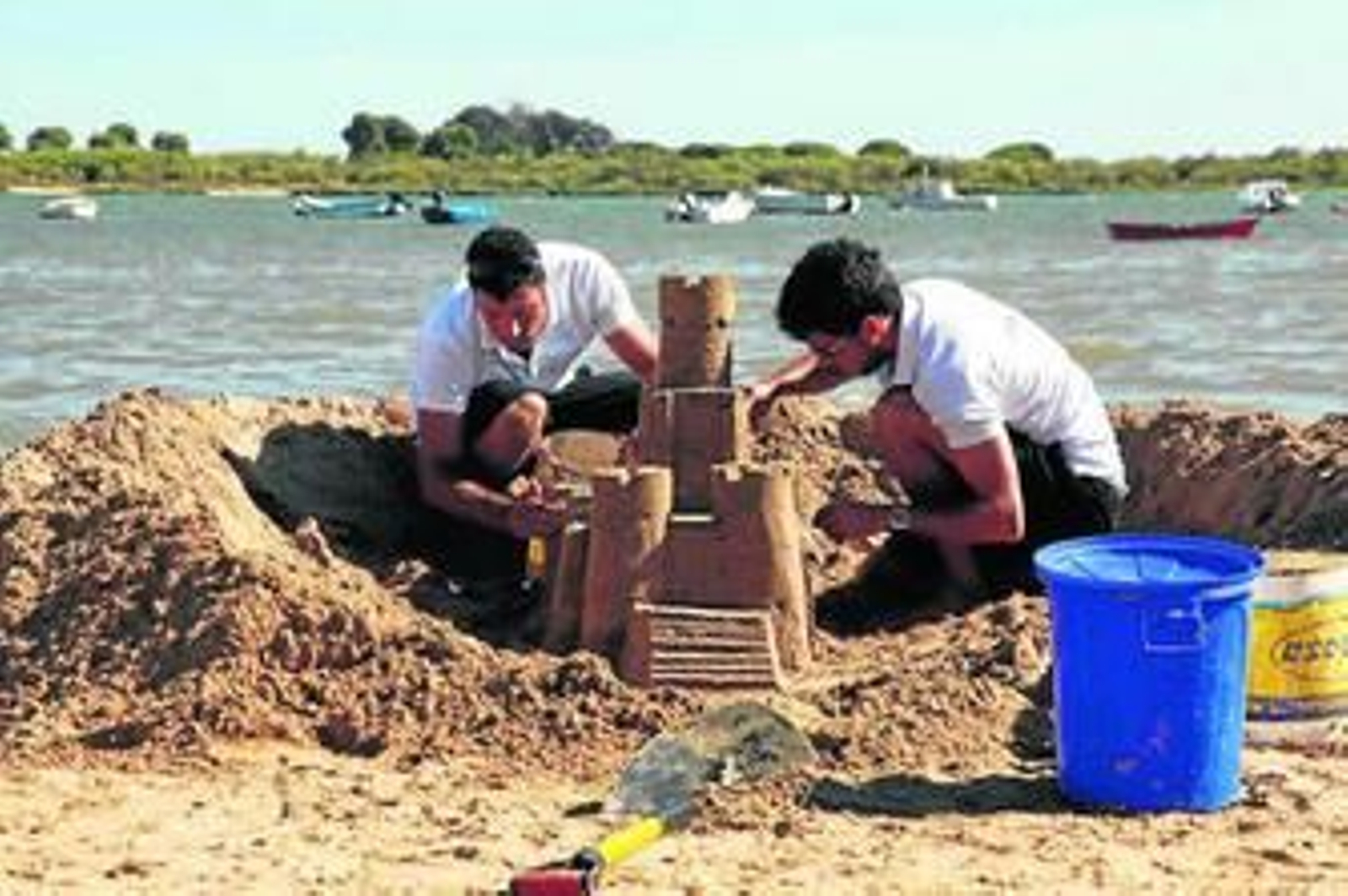 Ante efímeros castillos de arena