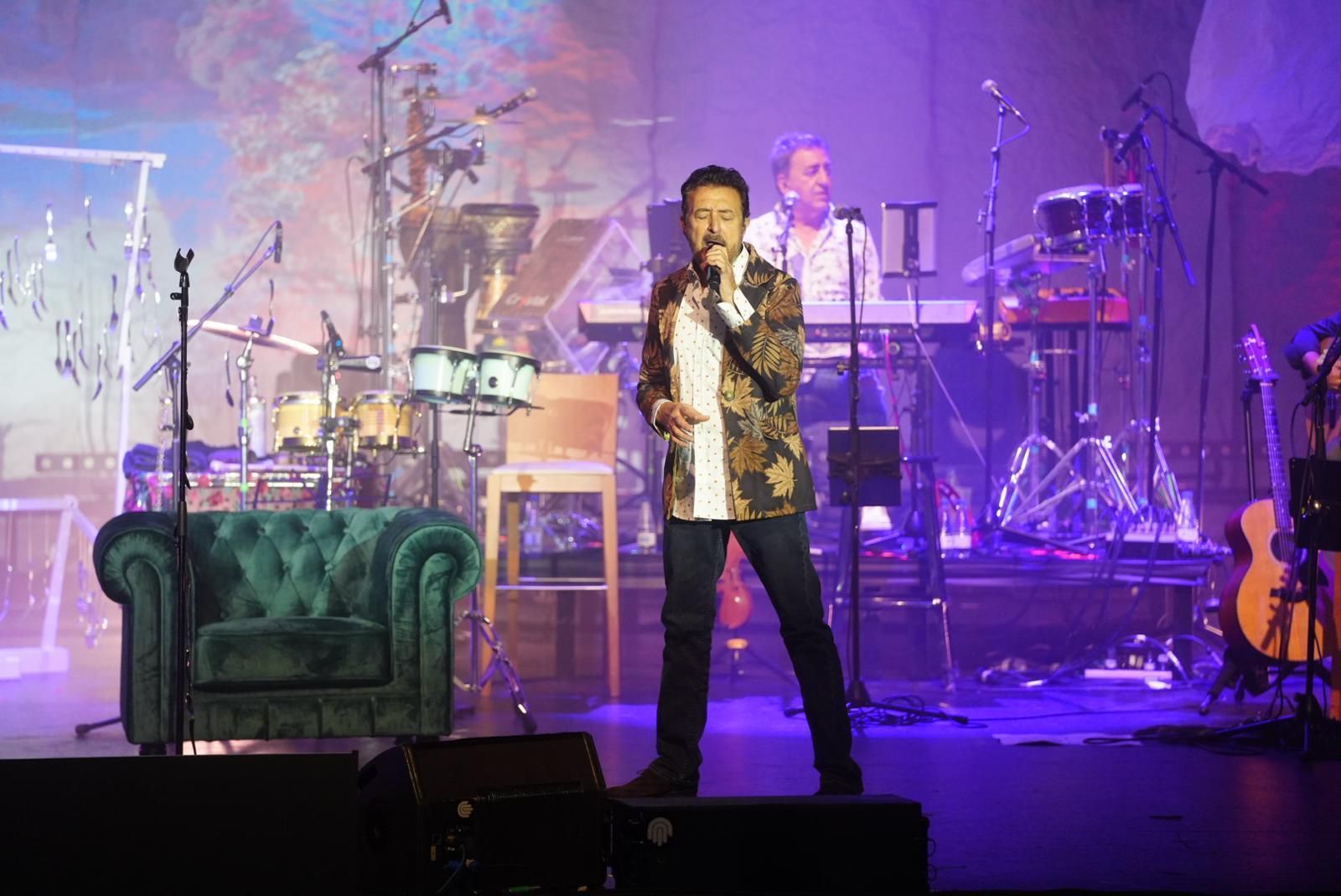 El concierto de Manolo García en el teatro El Silo de Pozoblanco, en fotografías