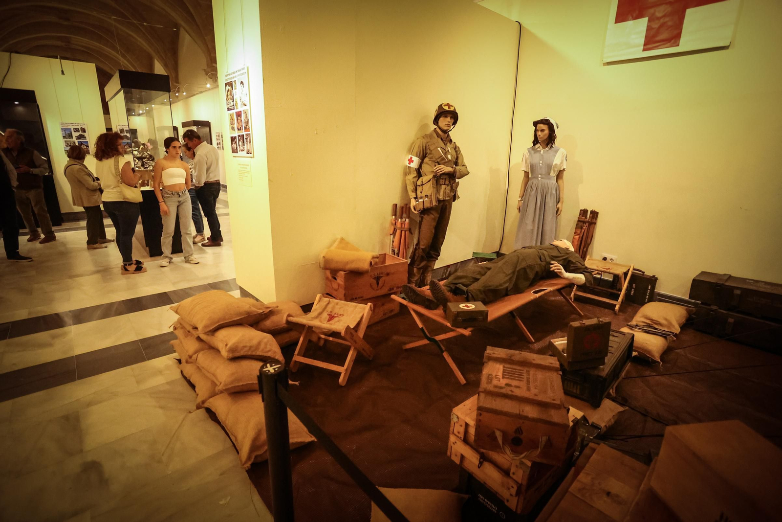 Imágenes de la exposición de maquetas de la II Guerra Mundial en los Claustros de Jerez Imágenes de la exposición de maquetas de la II Guerra Mundial en los Claustros de Jerez
