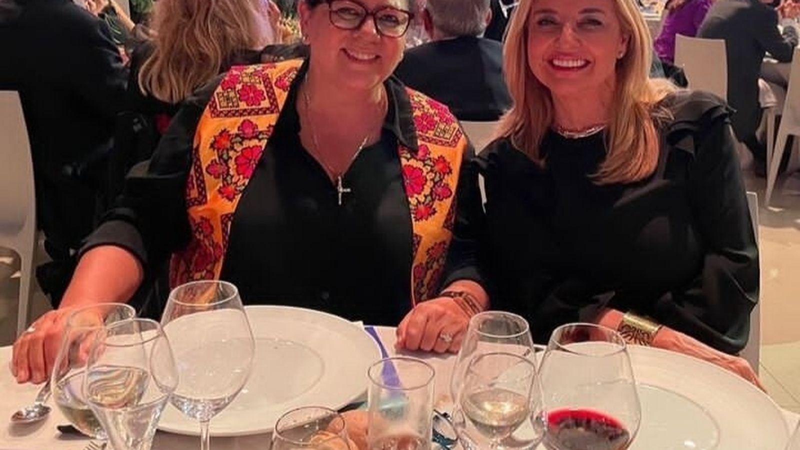 María del Monte e Inmaculada Casal en la última foto compartidas juntas, en la cena de los premios Planeta del pasado día 15