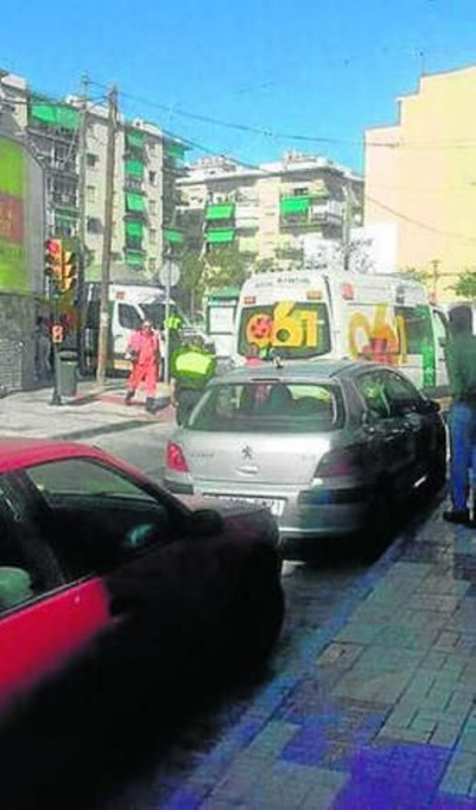 Un churrero, con heridas "moderadas" tras el incendio de su negocio