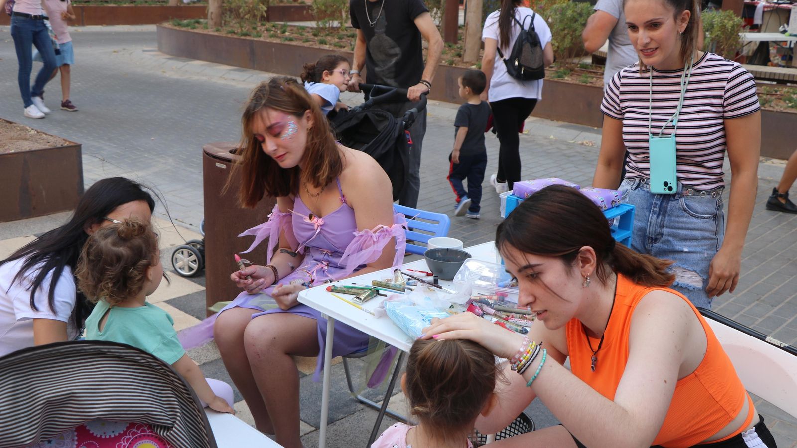 Actividades infantiles en plena calle.