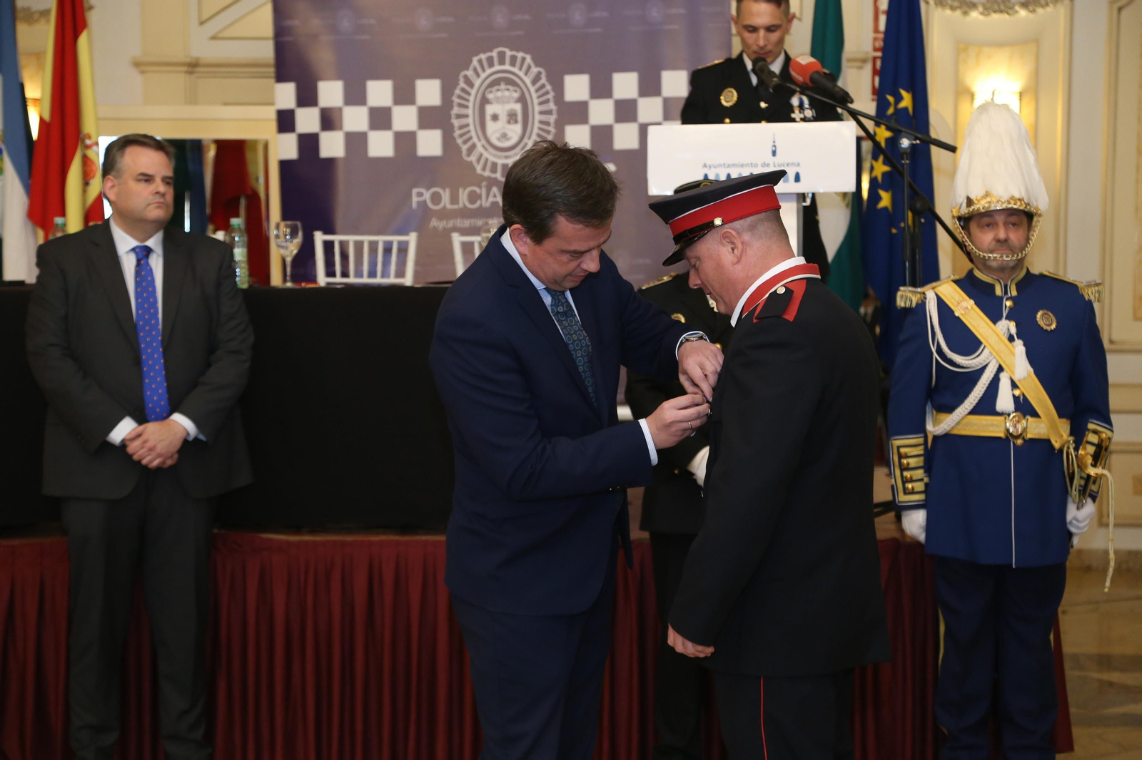 La celebración de San Jorge, patrón de la Policía Local de Lucena, en imágenes