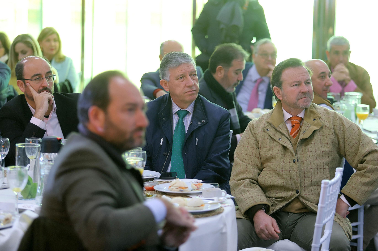 Imágenes del desayuno-coloquio con Antonio Sanz en el Foro Joly Andalucía celebrado en la Lonja de la Innovación del Puerto de Huelva