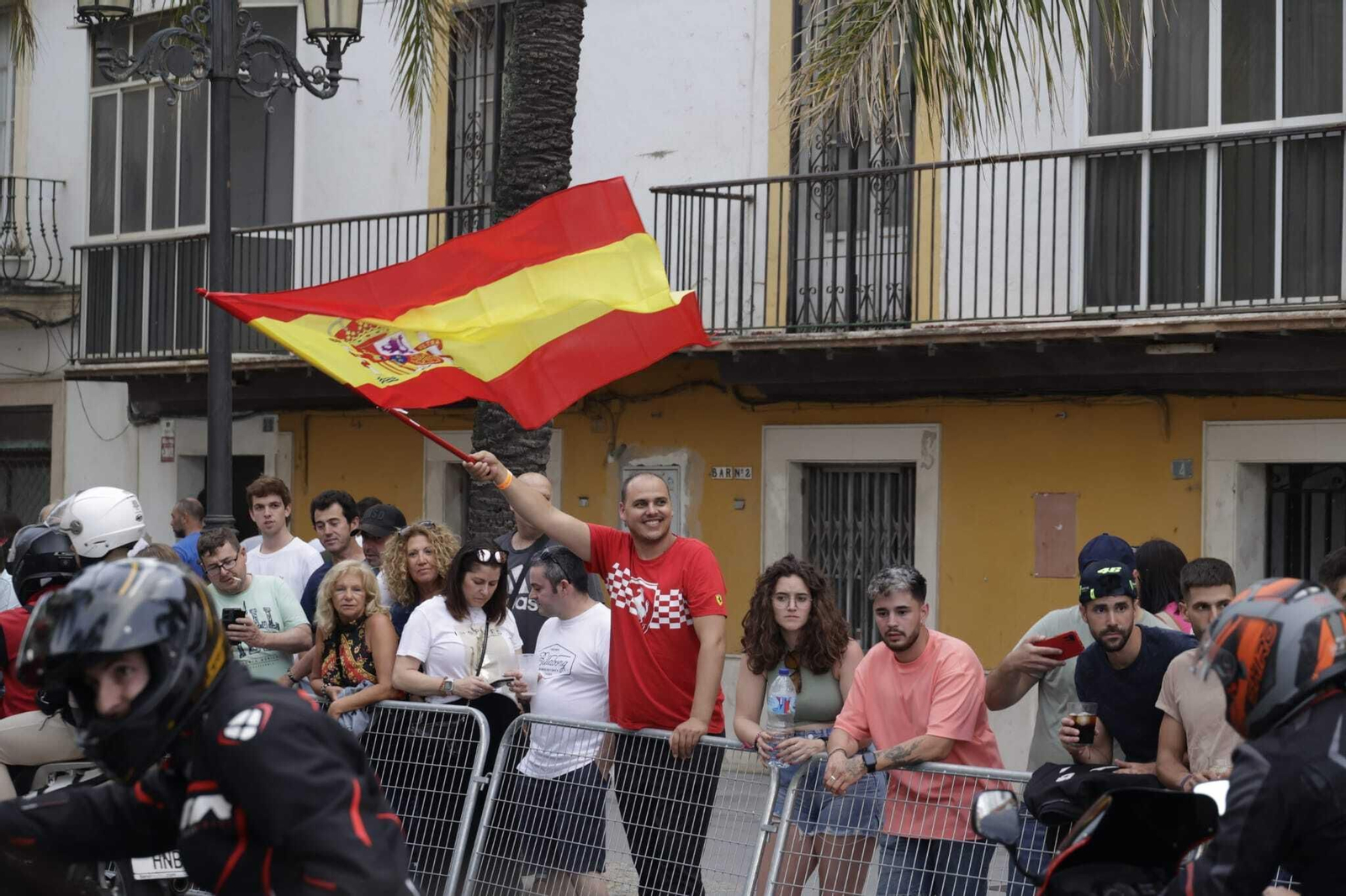 El viernes de motorada en El Puerto, en imágenes