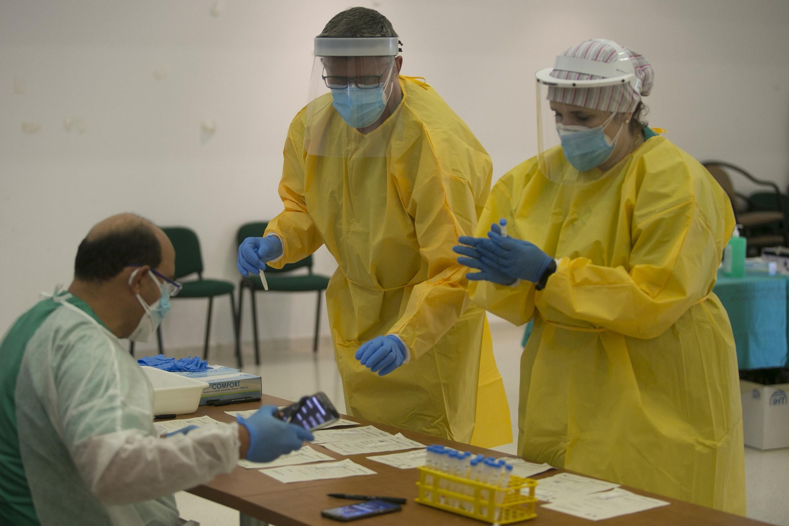 Sanitarios organizan muestras tomadas en Sierra de Yeguas.