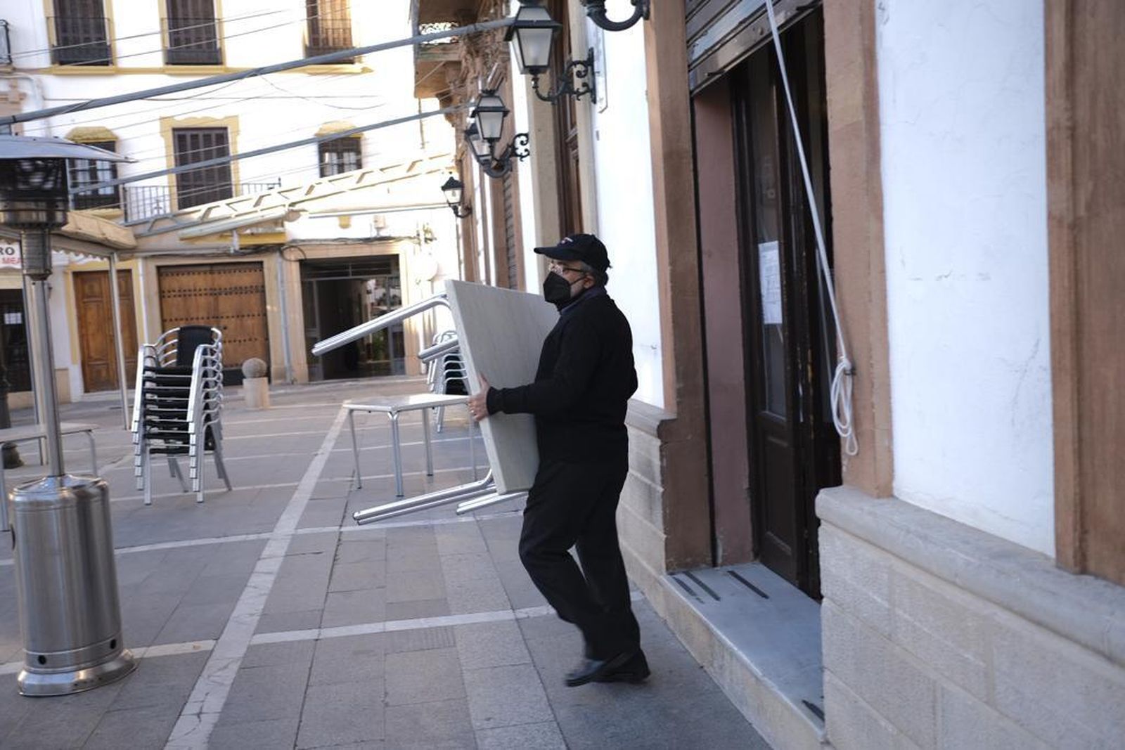 Las fotos de la tímida apertura de bares en Ronda