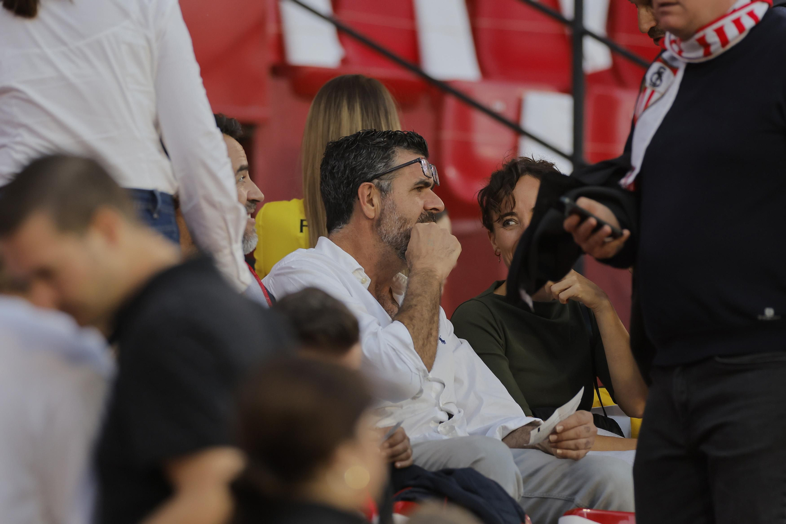 Búscate en las fotos del Sevilla-Betis