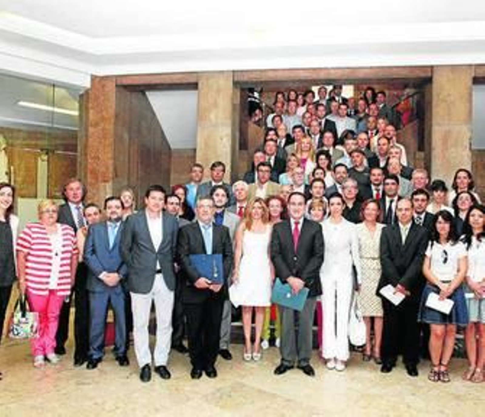 Representantes de empresas, ayer, en el acto de entrega de distintivos. Representantes de empresas, ayer, en el acto de entrega de distintivos.