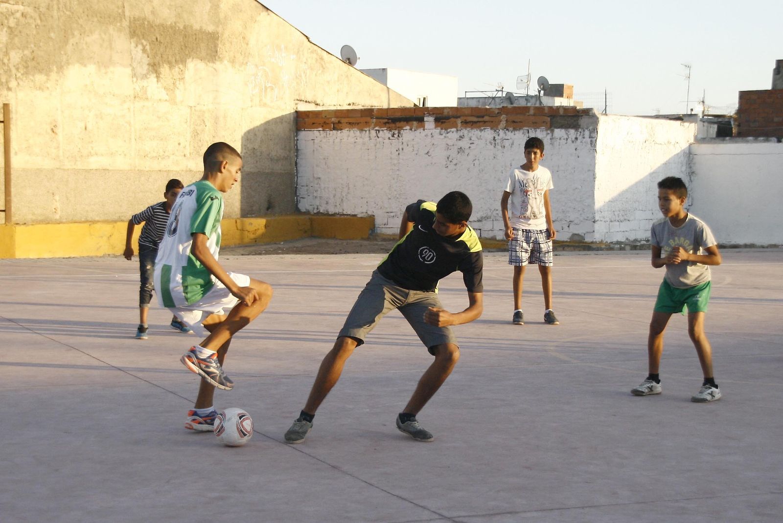 Partidillo en las pistas de El Puche en una foto de archivo.