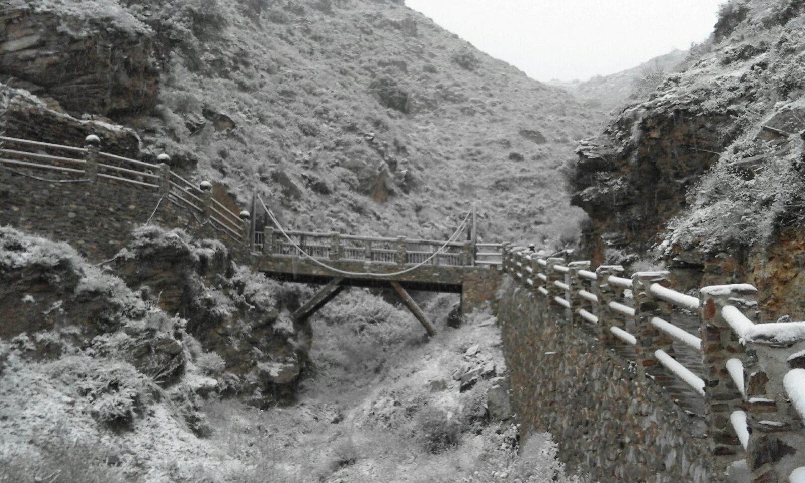 De esta manera amaneció la localidad alpujarreña de Soportújar