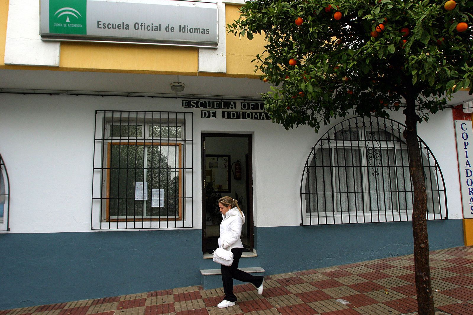 Vista general de la antigua sede de la Escuela Oficial de Idiomas de Marbella.