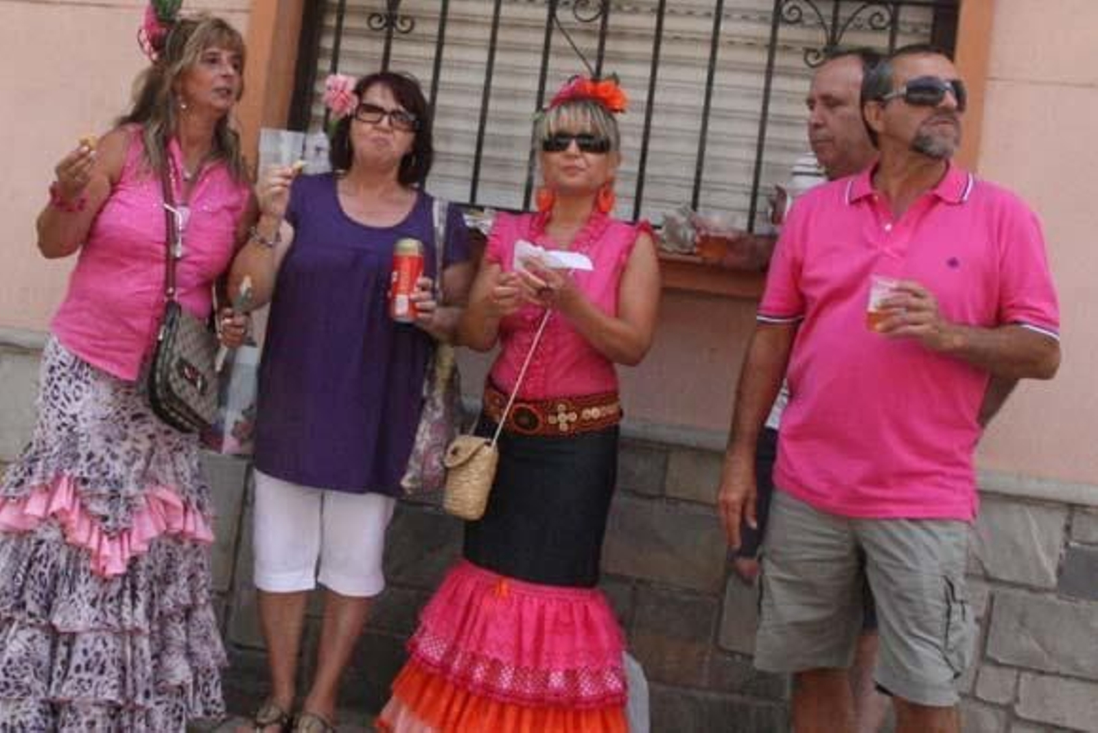 Los linenses se volcaron en la celebración del Domingo Rociero y el Real y el centro tuvieron un gran ambiente

Foto: Paco Guerrero