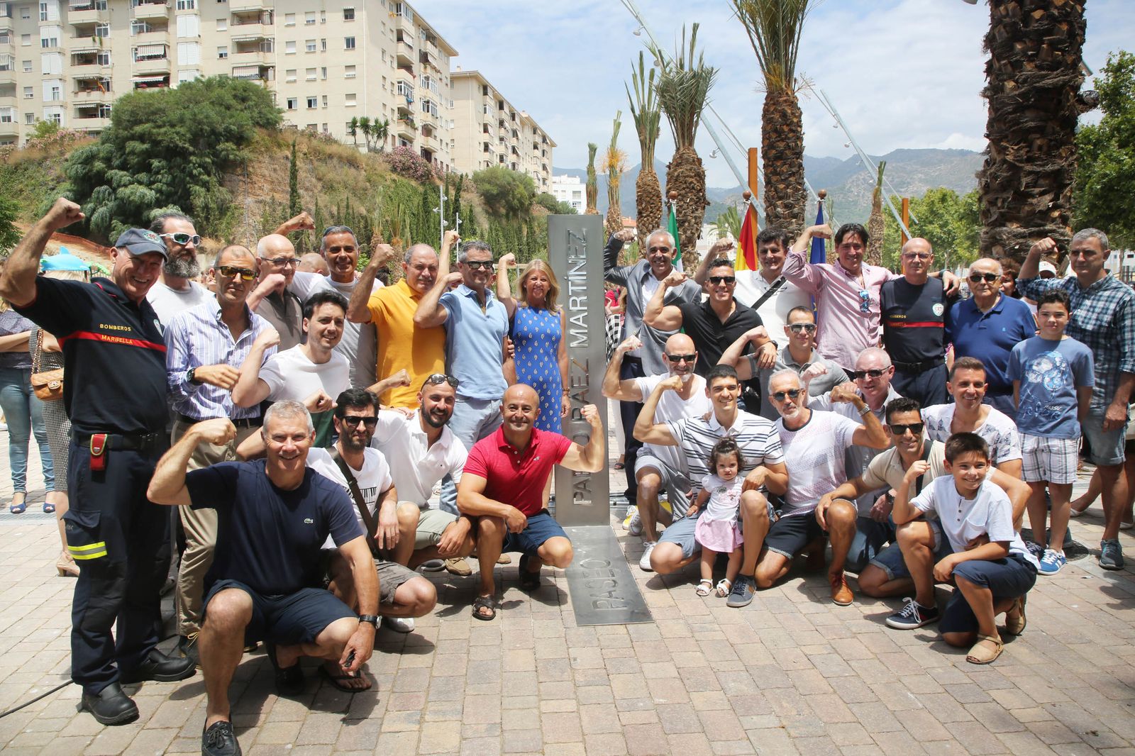 Familiares, políticos y amigos de Pablo Ráez hoy en Marbella