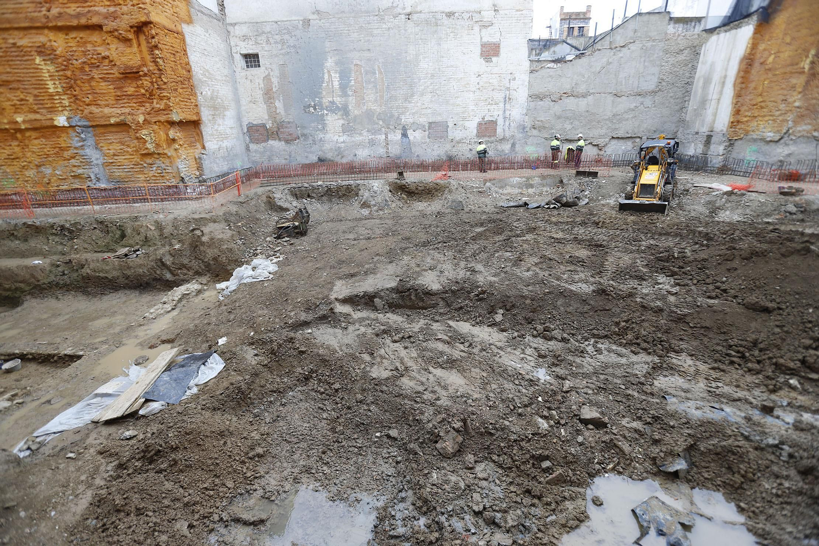 Imágenes de los restos arqueológicos hallados en el solar del antiguo edificio de Hacienda