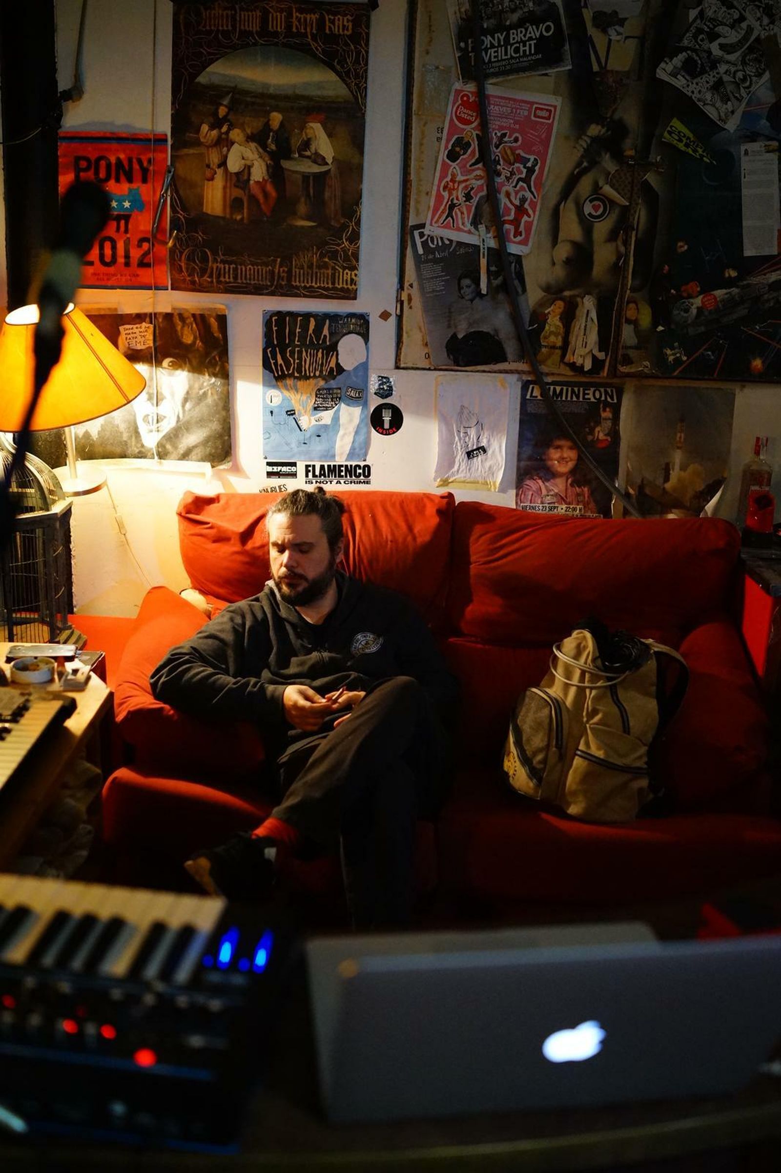 Daniel Alonso, retratado en El Rancho, el cuartel de operaciones del grupo.