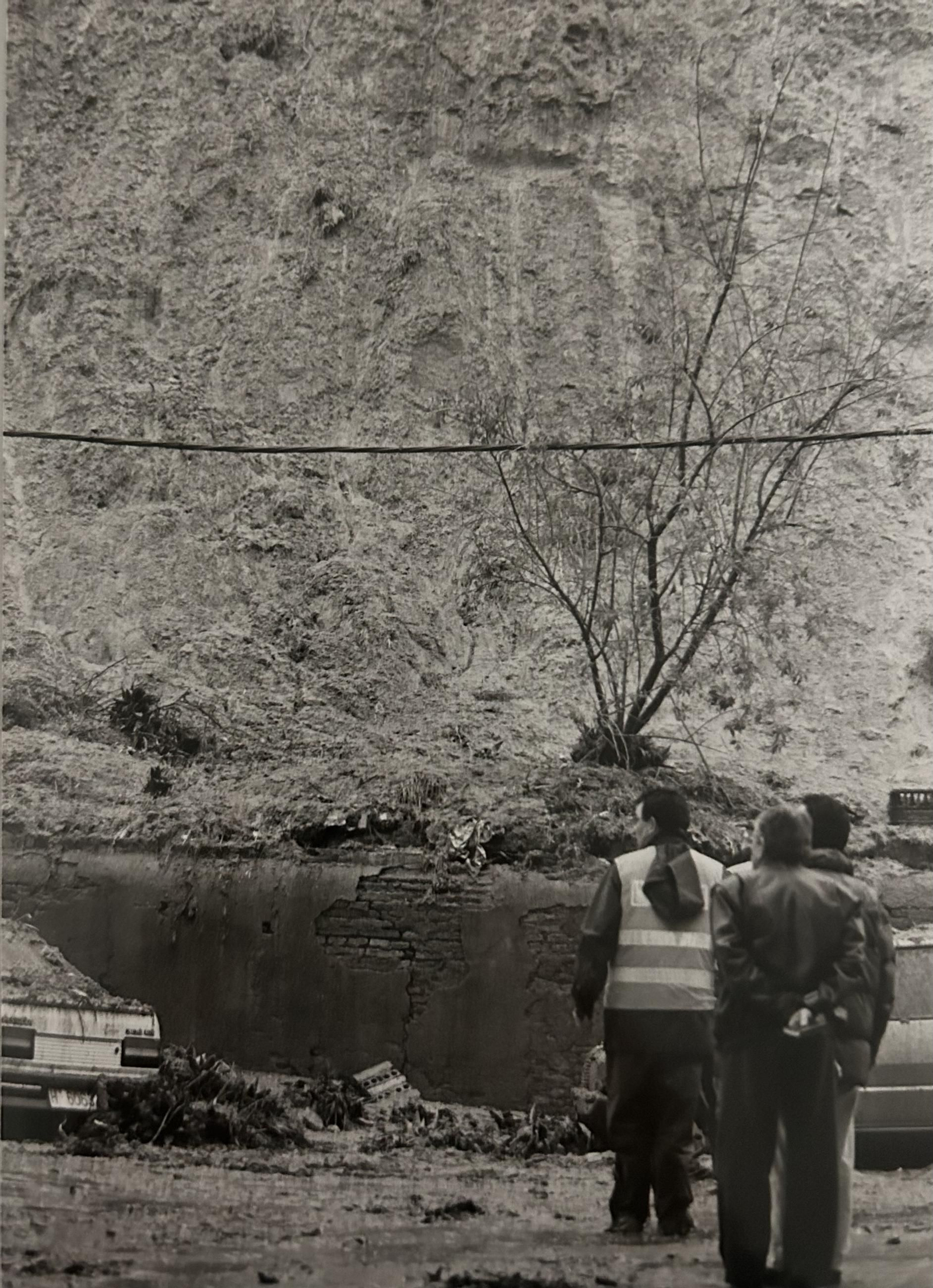 Desprendimiento del cabezo de San Pedro en la calle Aragón por el temporal en Huelva de enero de 1996.
