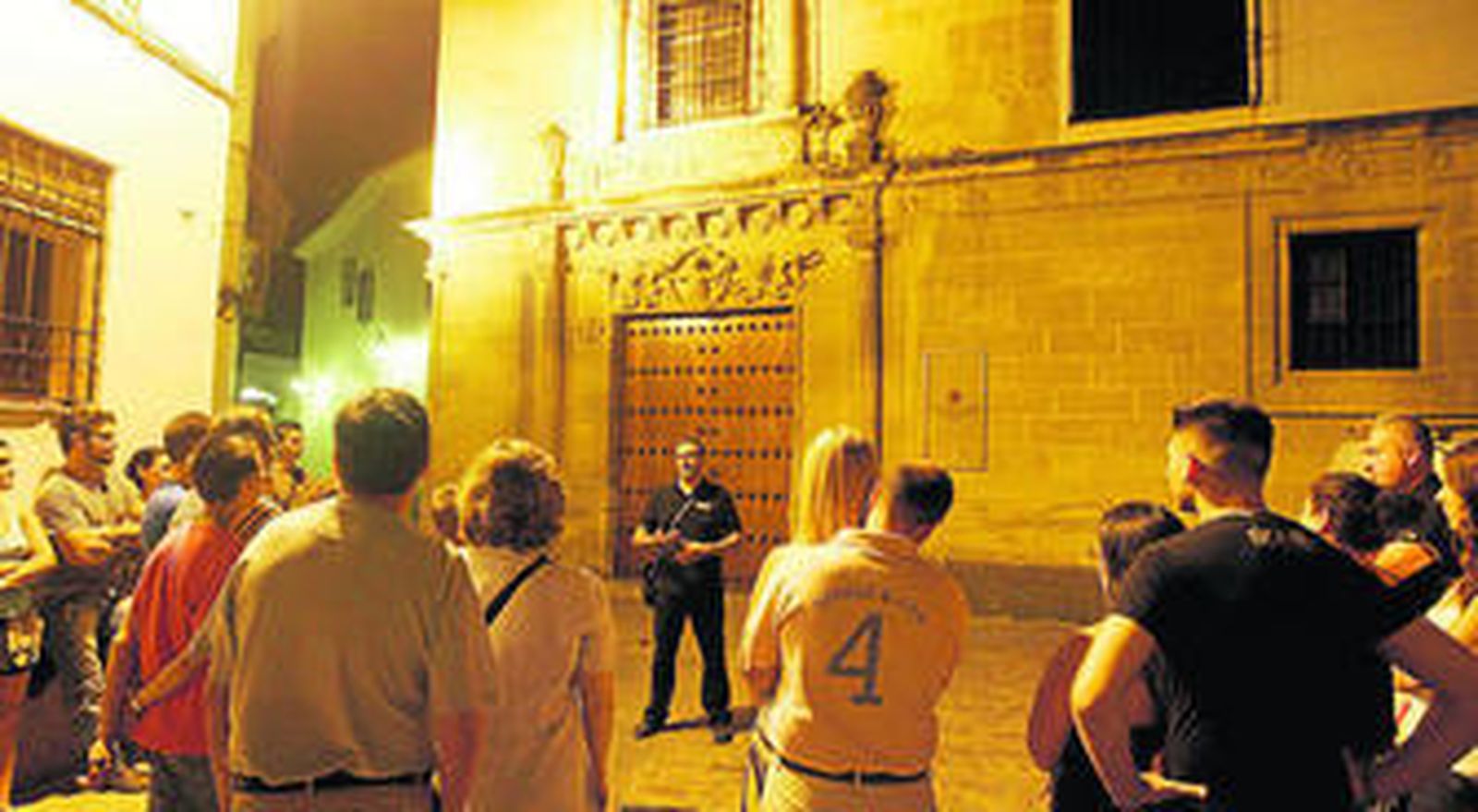 Una de las visitas que realiza Córdoba Misteriosa.