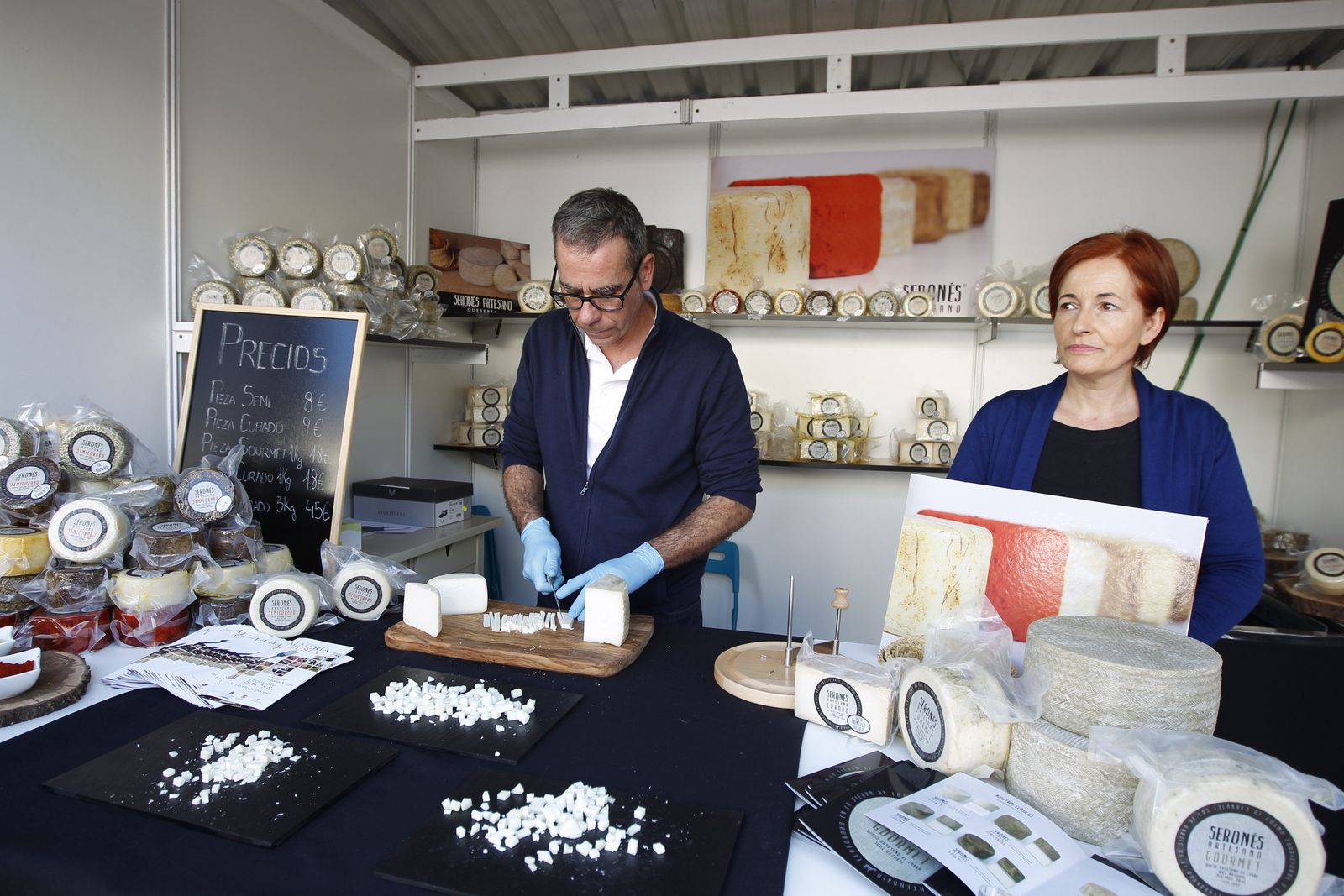 Participación de la empresa en una feria en la capital.