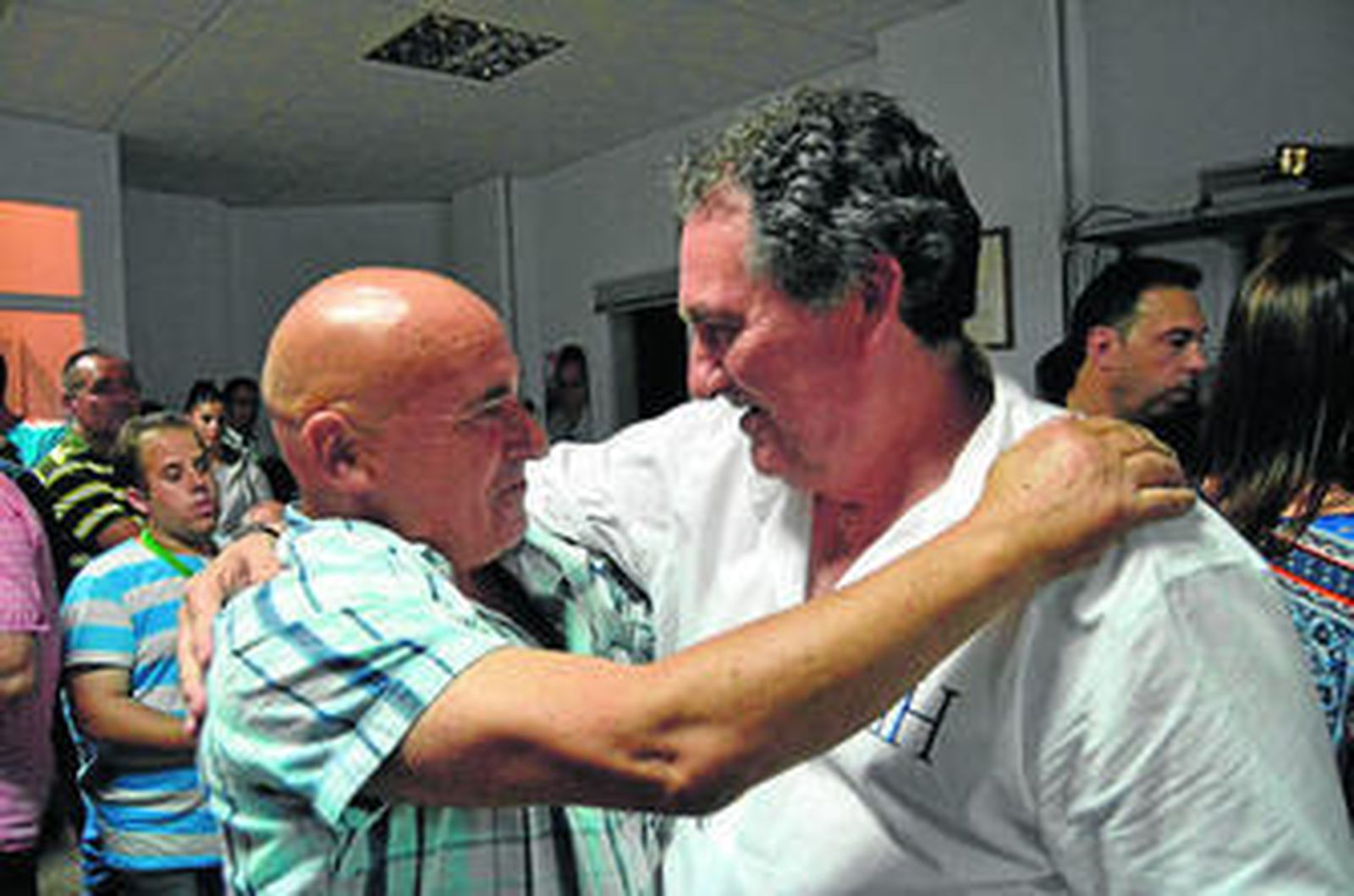 Antonio Escámez, del PA, ha subido hasta los 5 concejales, con lo que tiene la llave del gobierno en Motril.