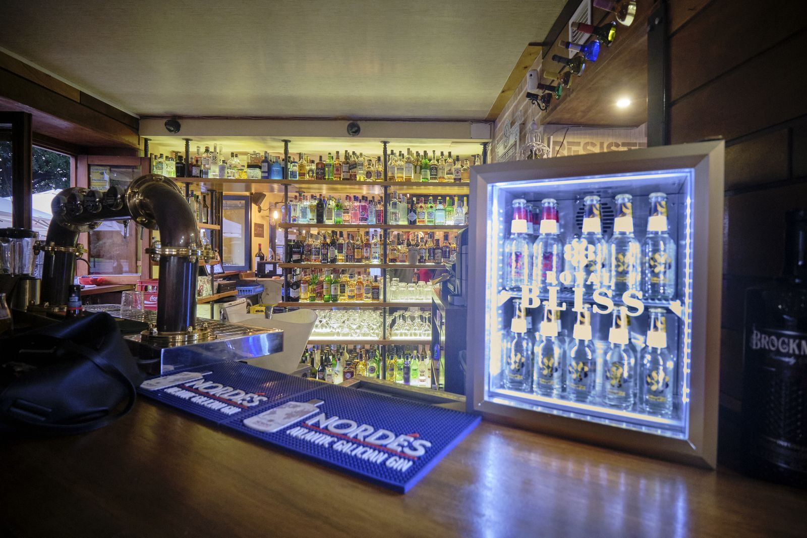 Zona de barra interior de Muelle Uno