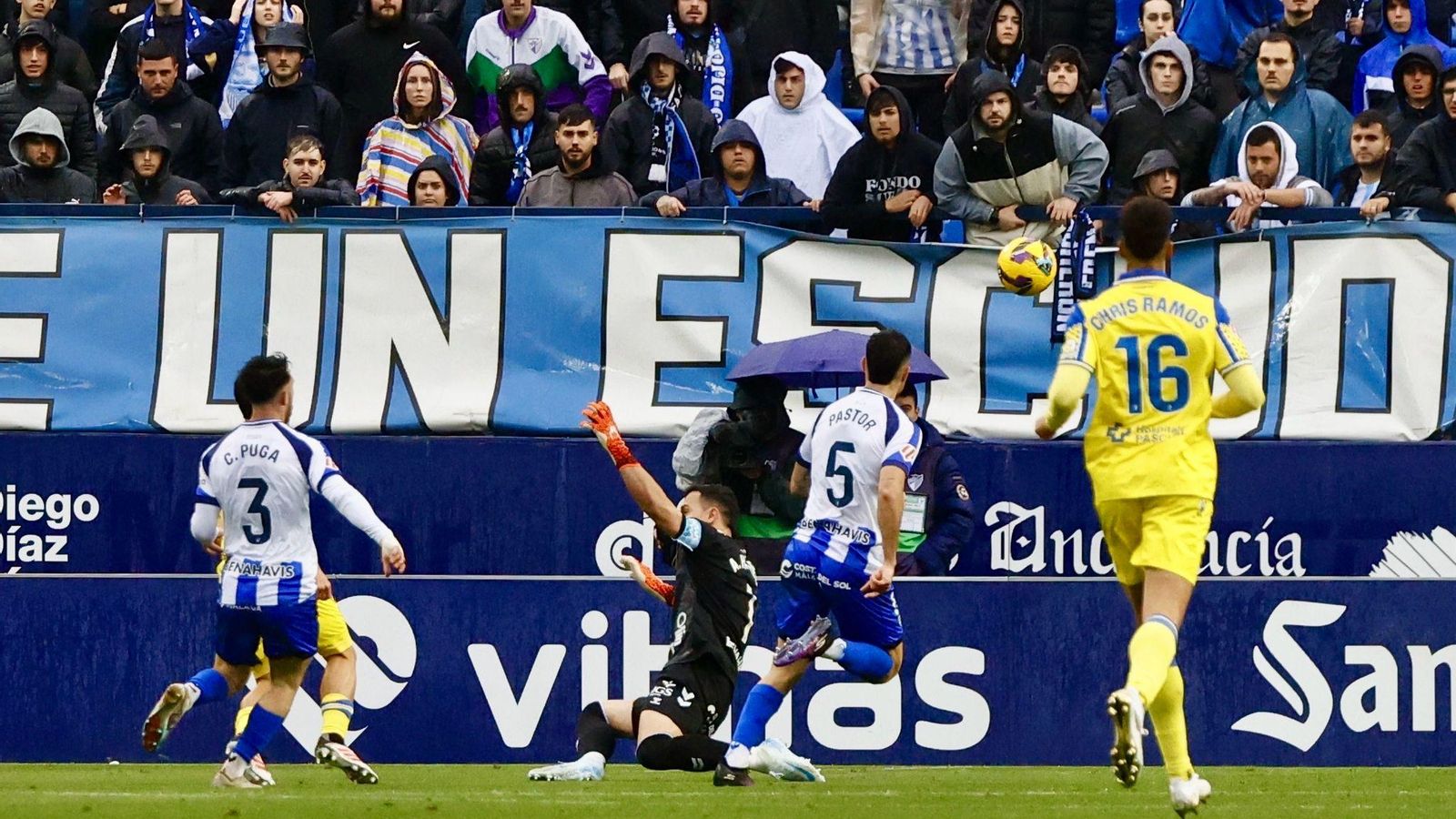 El Málaga CF-Cádiz, en fotos