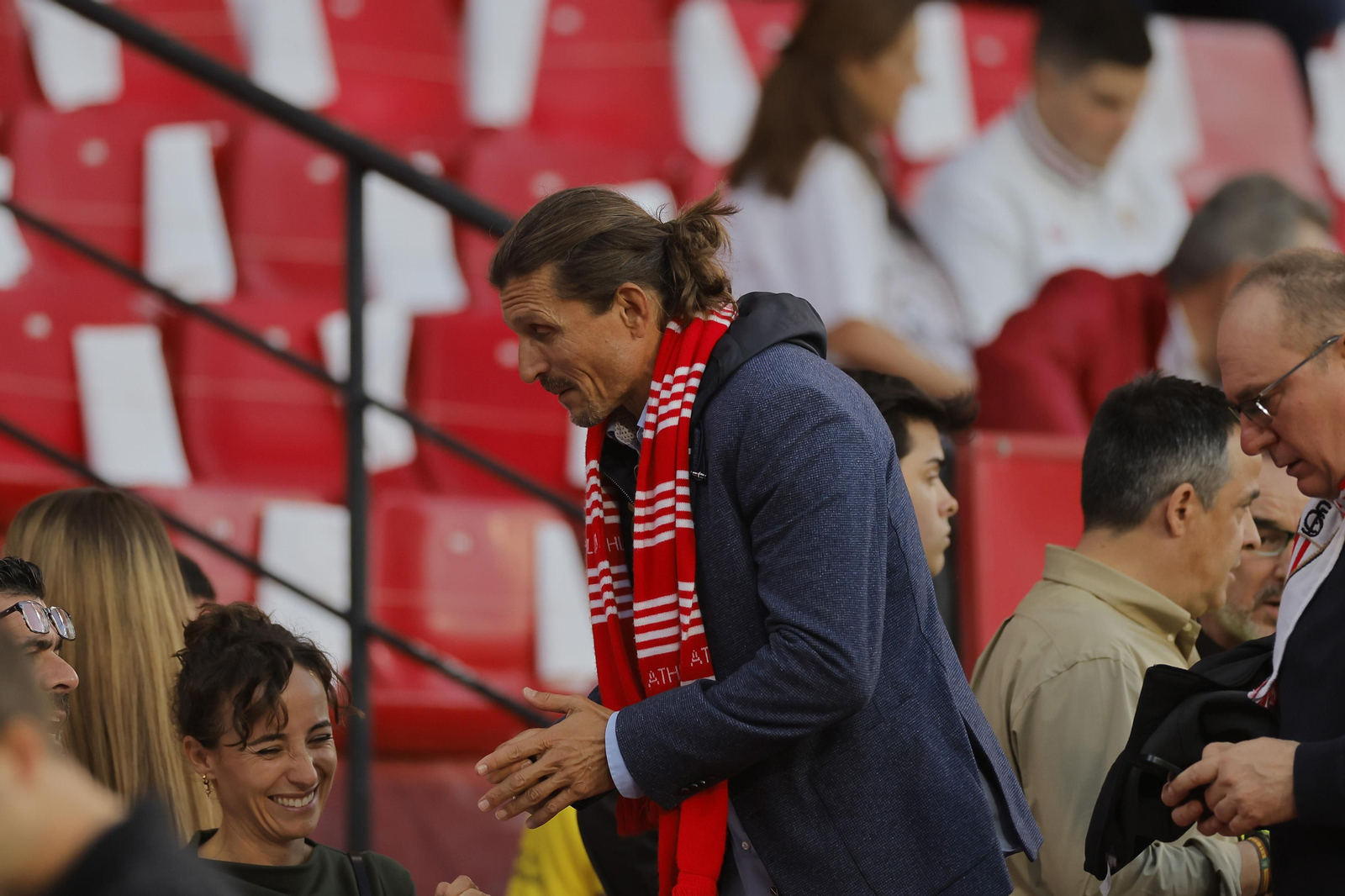 Búscate en las fotos del Sevilla-Betis