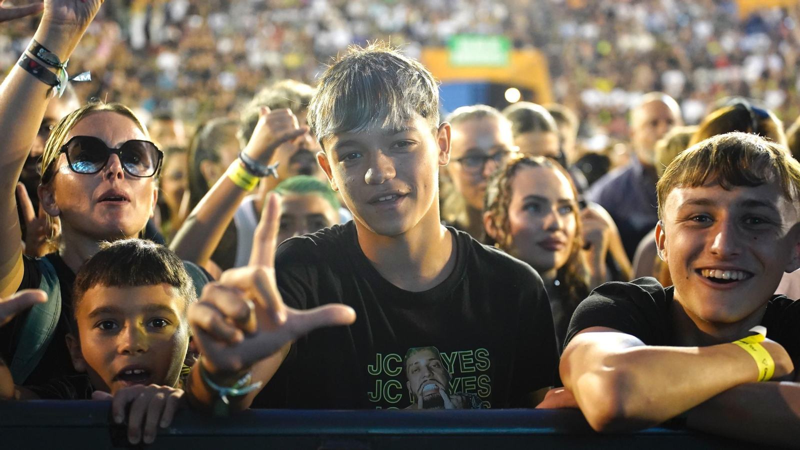 El concierto de JC Reyes en el Cabaret Festival de Algeciras, en imágenes
