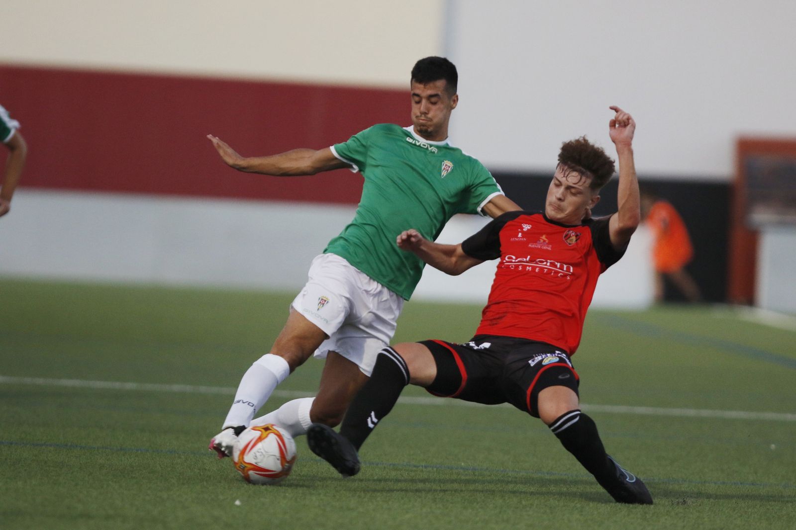 La victoria del Córdoba CF ante el Salerm Puente Genil, en imágenes