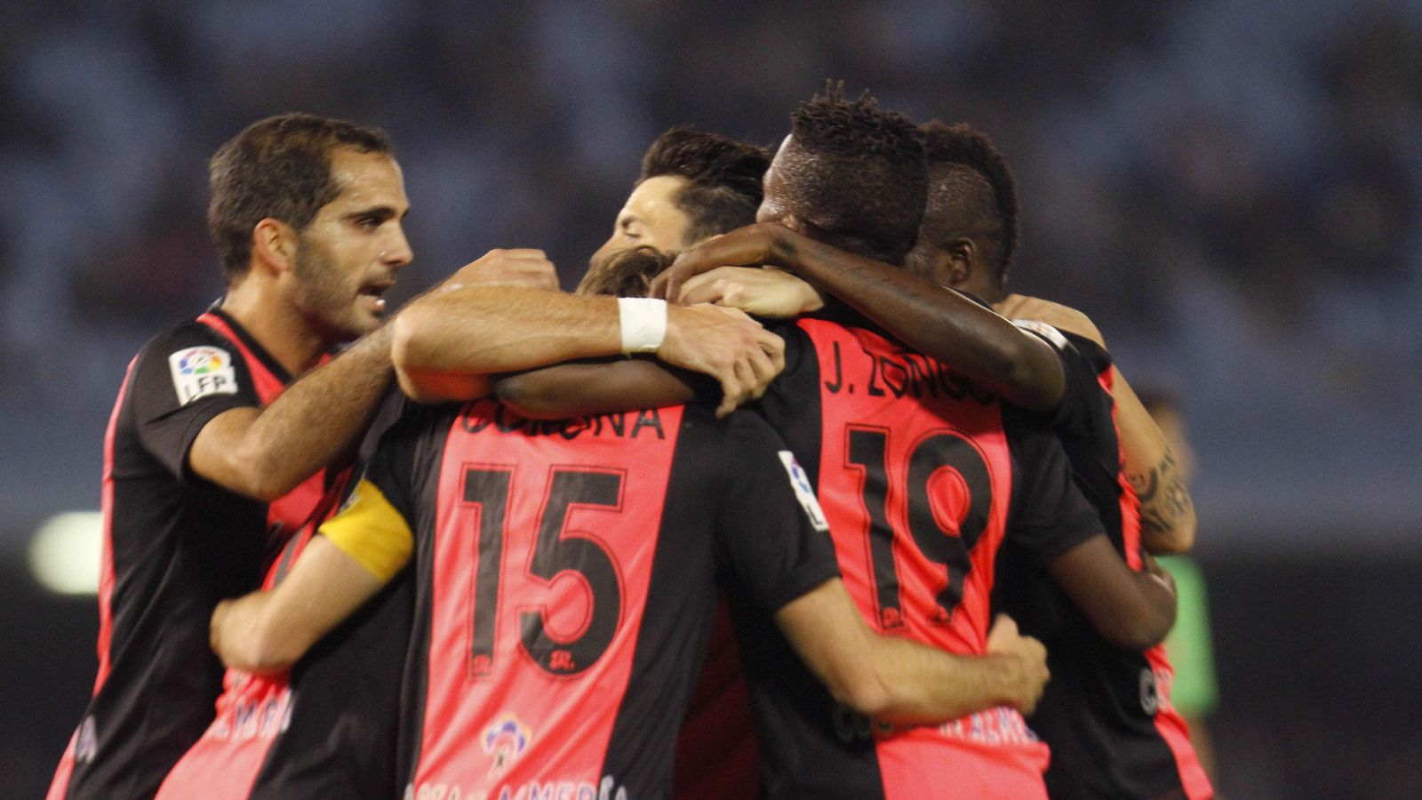Los almerienses celebran su victoria frente al Celta en la temporada 2014-15 en su visita a Balaídos.