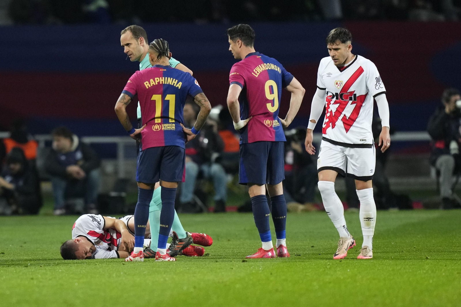 Las fotos del polémico Barcelona - Rayo Vallecano